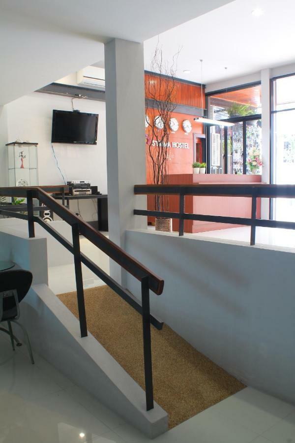 S'Prima Hostel Phitsanulok Esterno foto