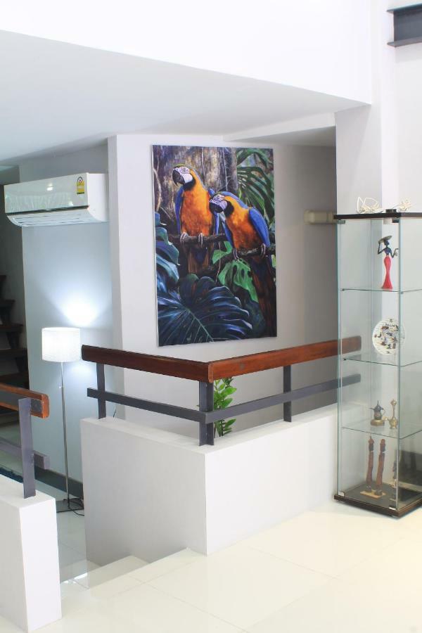 S'Prima Hostel Phitsanulok Esterno foto